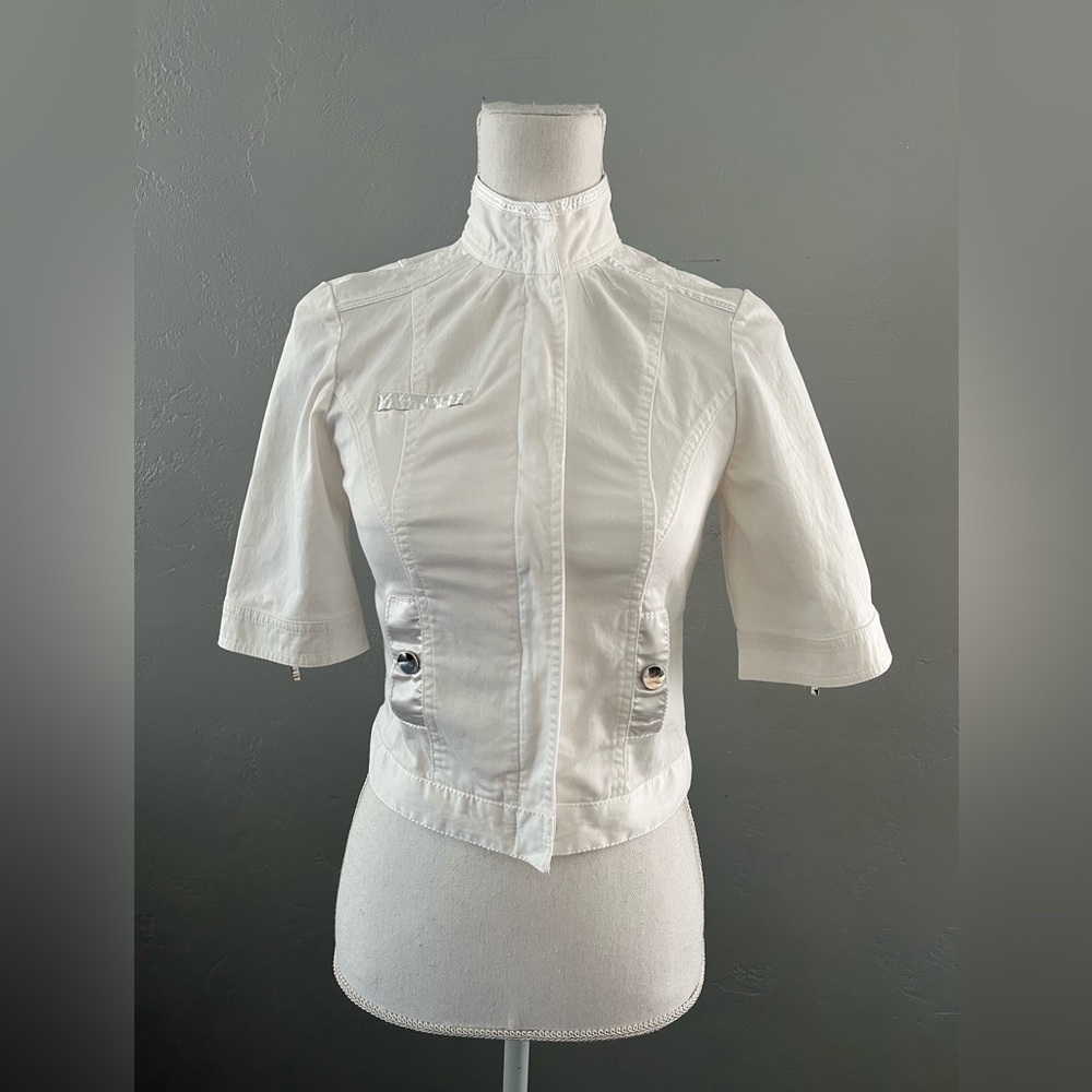 White House Black Market 
Womens  Ivory Zip Career Blazer size 2